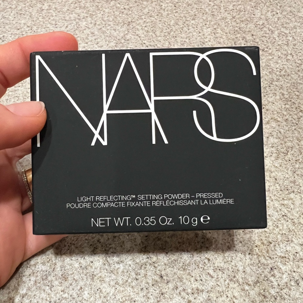 NARS Light Reflecting Pressed Setting Powder - Crystal
